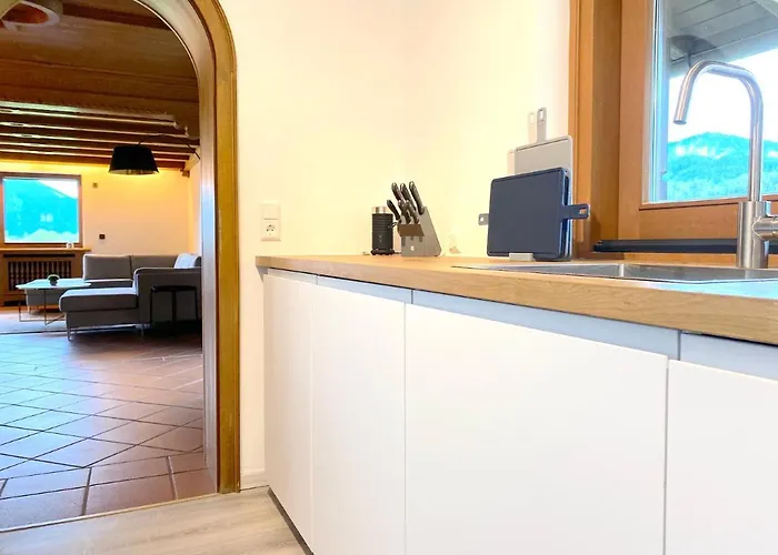 Grosszuegige Ferienwohnung Am Tegernsee Mit Suedbalkon Und Wallbergblick